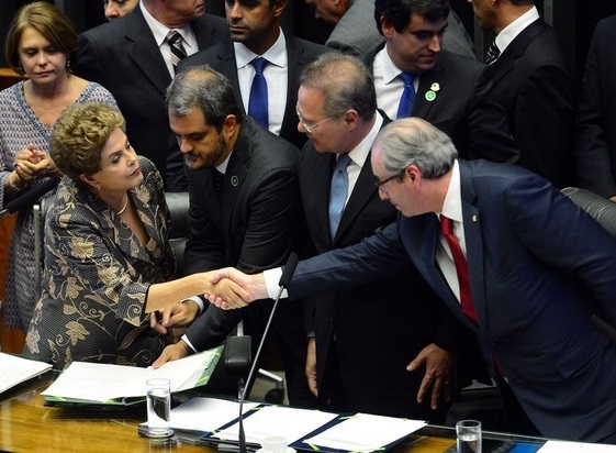A queda de Cunha e Dilma sob a ótica da Teoria dos Jogos